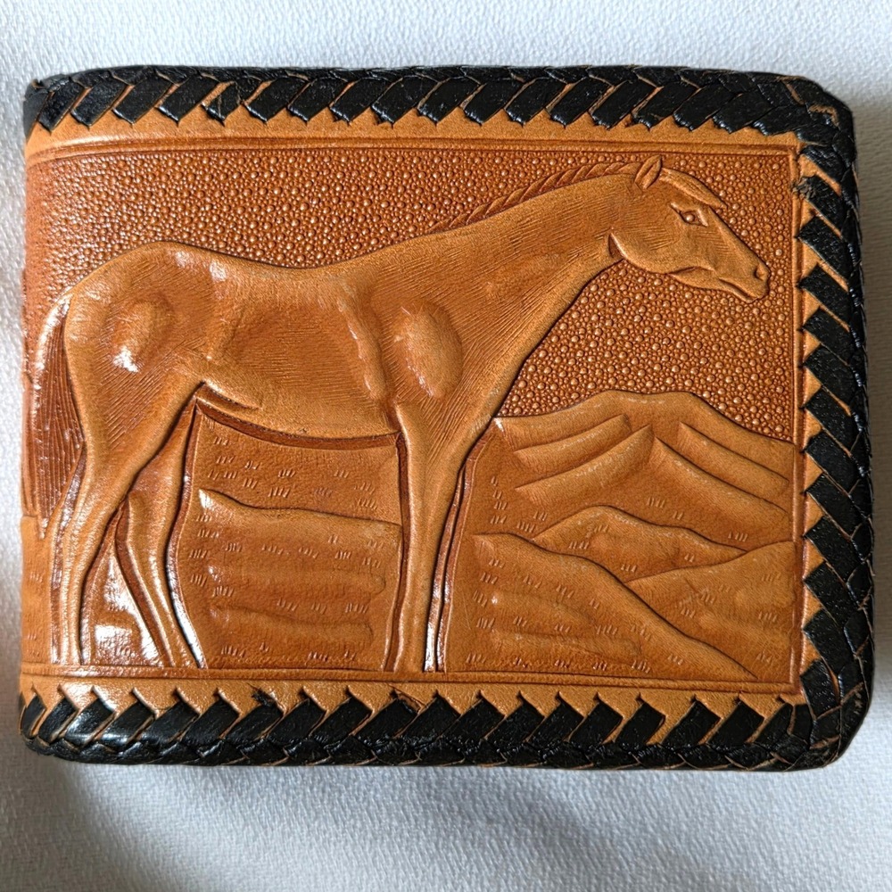 Bifold‎ Wallet Mens Brown Excellent Hand Tooled Leather Horse Barn Scene